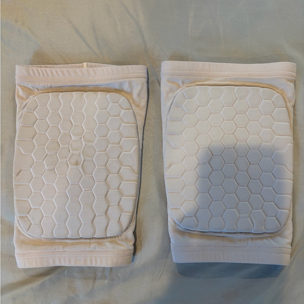 McDavid Basketball Knee Pads